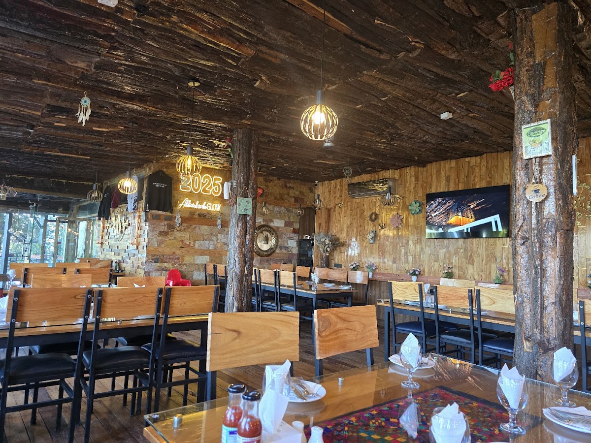 Alpine Hotel & Restaurant